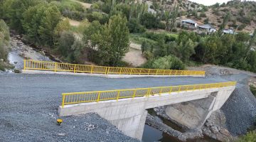 ELAZIĞ İL ÖZEL İDARESİ  VATANDAŞLARIN ULAŞIM SORUNUNU KÖPRÜ YAPARAK ÇÖZDÜ