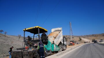 Elazığ Belediyesi, Yol Genişletme Çalışmalarına Devam Ediyor