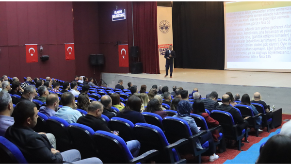 Elazığ Belediyesi Tarafından “Kamu Etik Kuralları Eğitimi” Konulu Seminer Düzenlendi