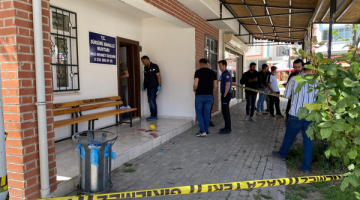 Sürsürü Mahallesi Muhtarı Silahlı Saldırıda Yaralandı