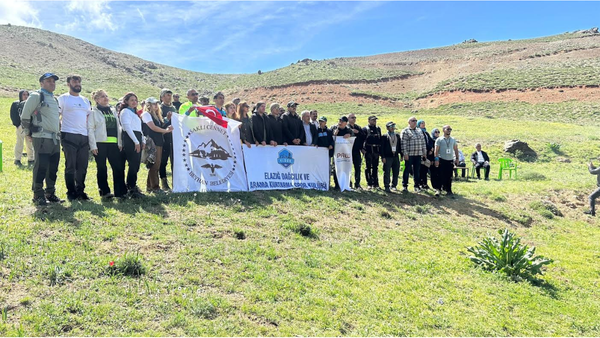 Akdağ’da Doğa Yürüyüşü Düzenlendi