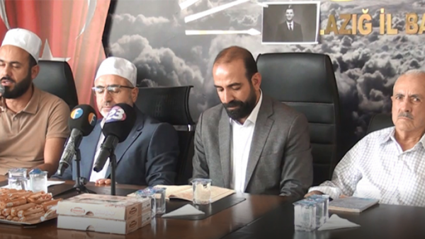 CHP Elazığ İl Başkanlığı Ferdi Zeyrek İçin Mevlid Okuttu