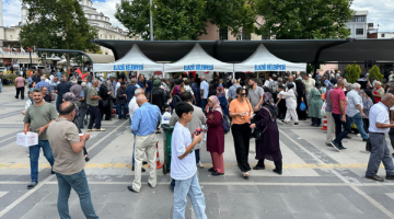 Elazığ Belediyesi’nden Aşure İkramı