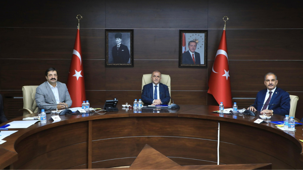 Vali Hatipoğlu Başkanlığında İstihdam ve Mesleki Eğitim Toplantısı Yapıldı