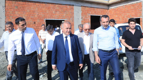 Vali Hatipoğlu HÜTTMER İnşaat Alanında İncelemelerde Bulundu