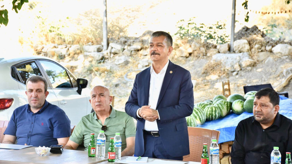 Milletvekili Keleş, Tadım Köyü’nde Vatandaşlarla Bir Araya Geldi